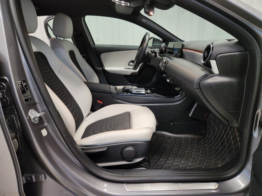 Mercedes-Benz A, image 9