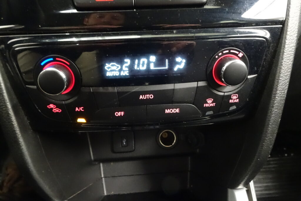 Suzuki Vitara, image 9