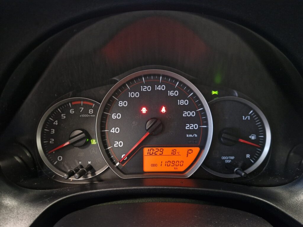 Toyota Yaris, image 13
