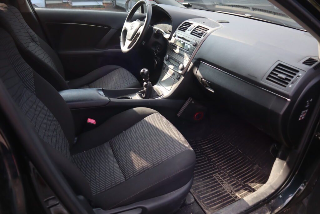 Toyota Avensis, image 6