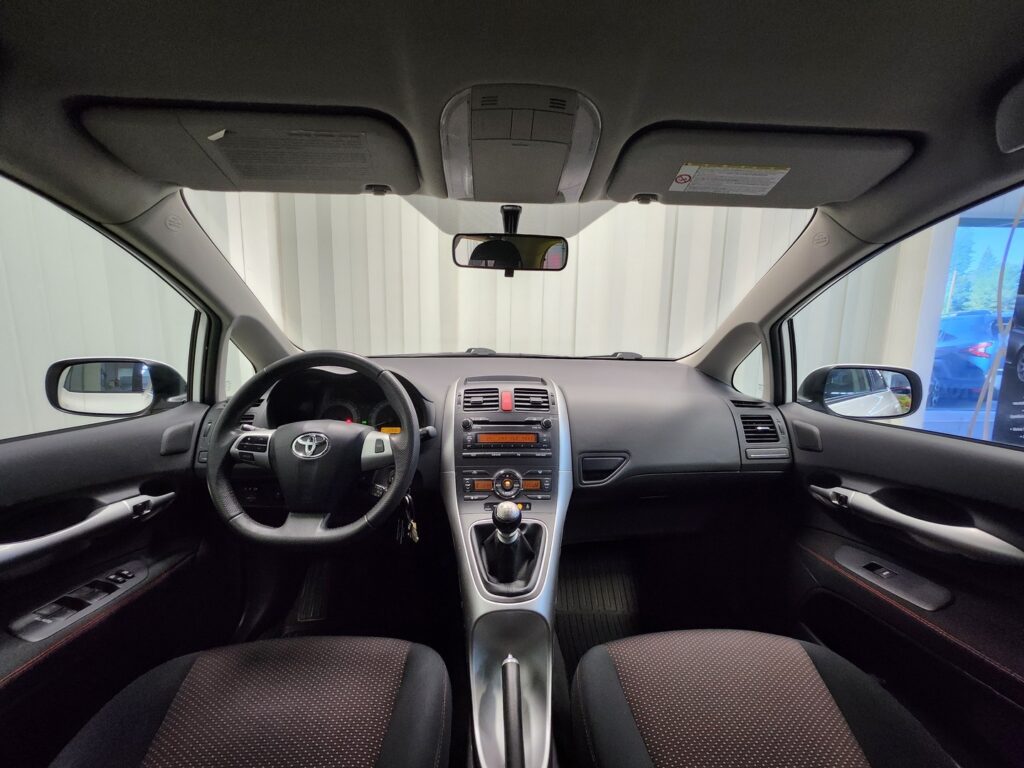 Toyota Auris, image 10