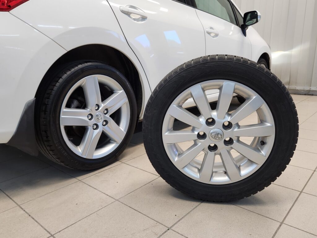 Toyota Auris, image 15