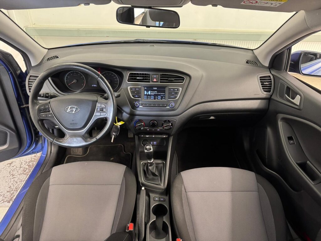 Hyundai i20 Hatchback, image 10
