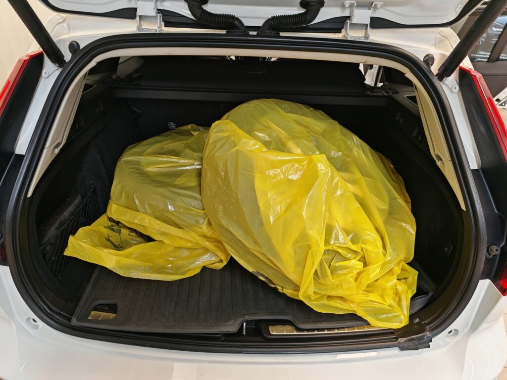 Volvo V60 Cross Country, image 23