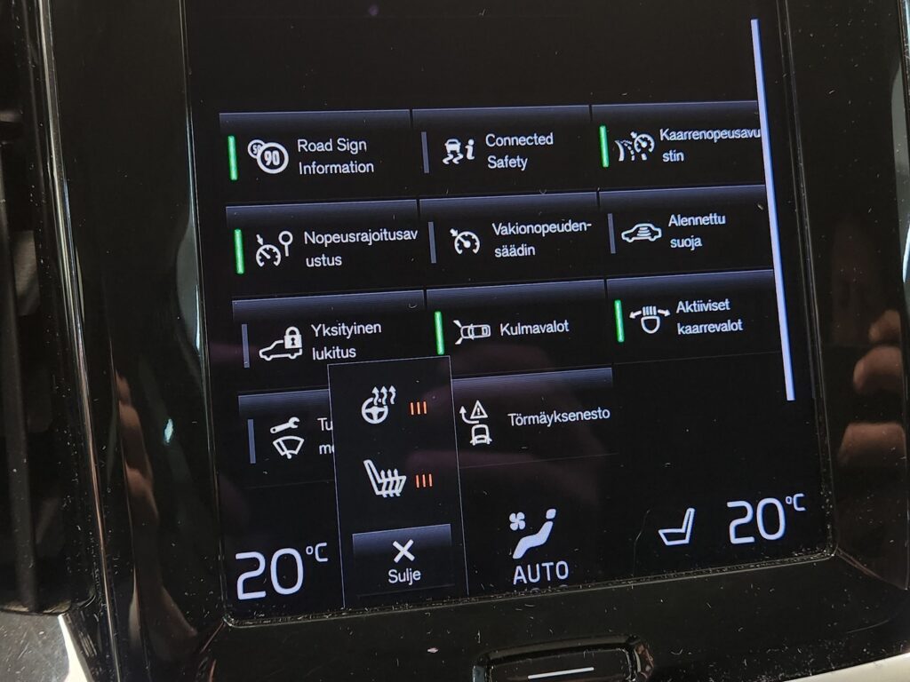 Volvo V60 Cross Country, image 16