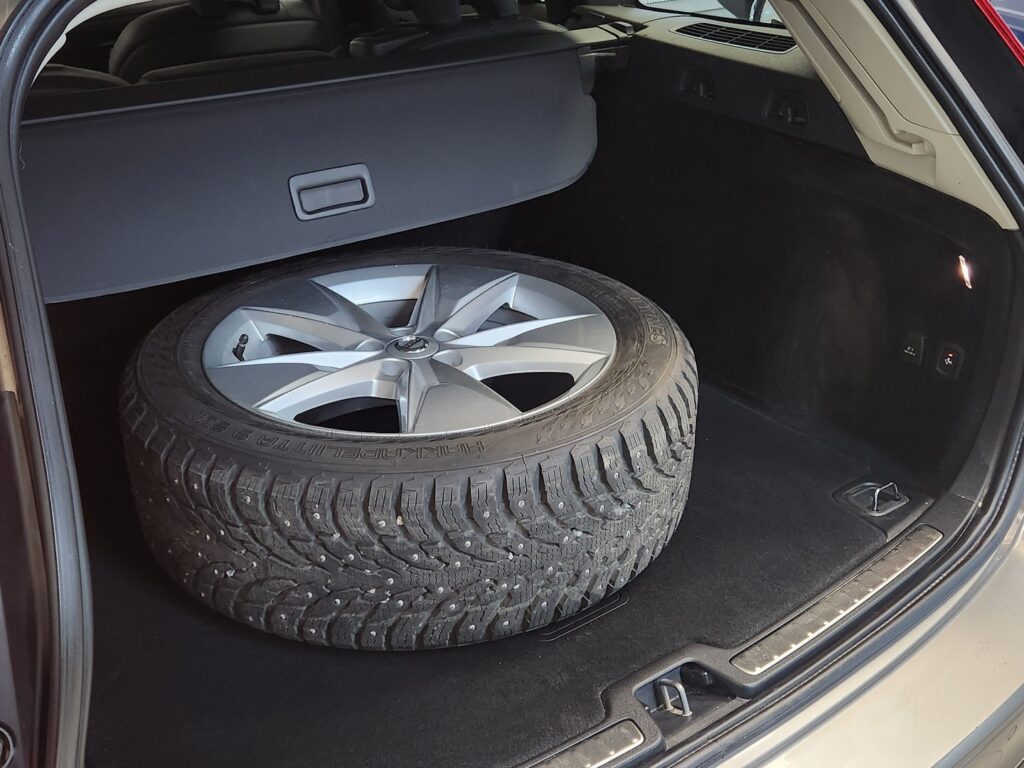 Volvo V60 Cross Country, image 20