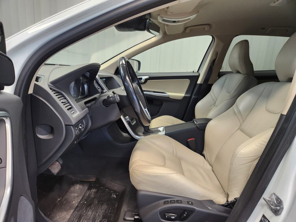 Volvo XC60, image 6