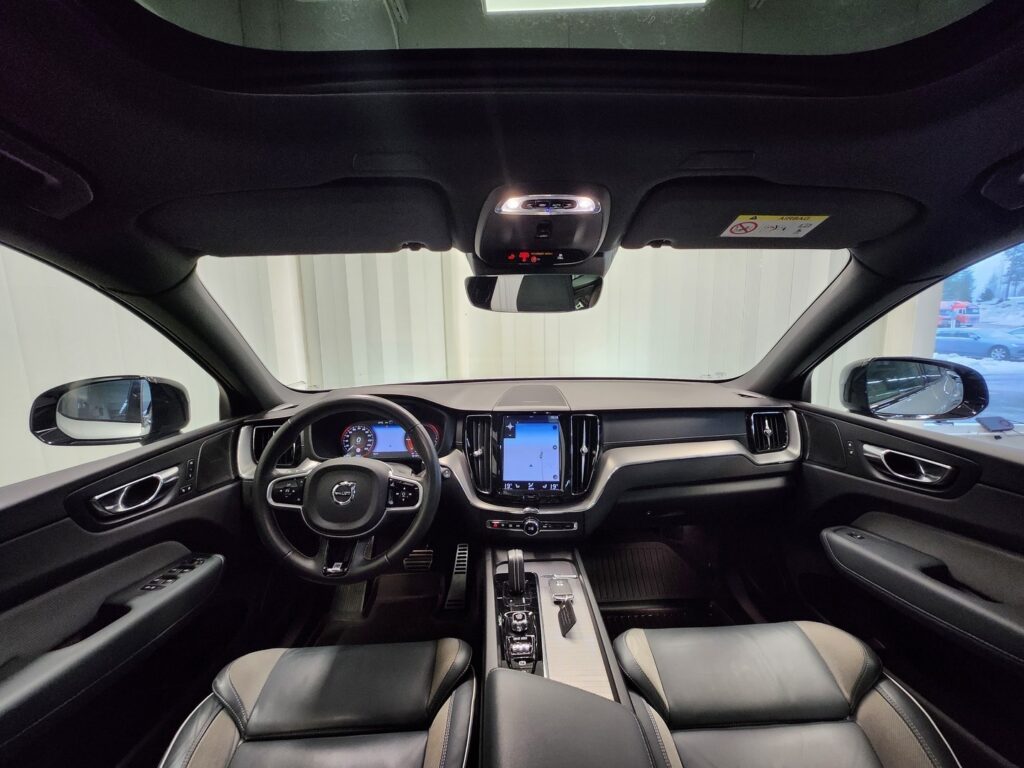 Volvo XC60, image 11