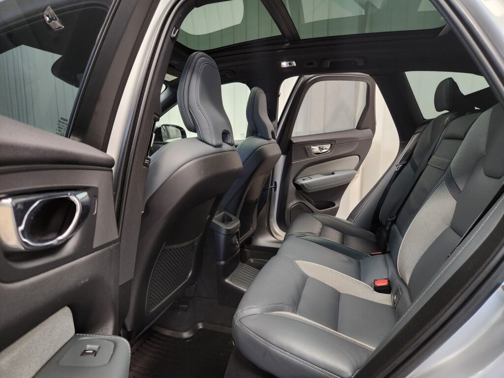 Volvo XC60, image 8