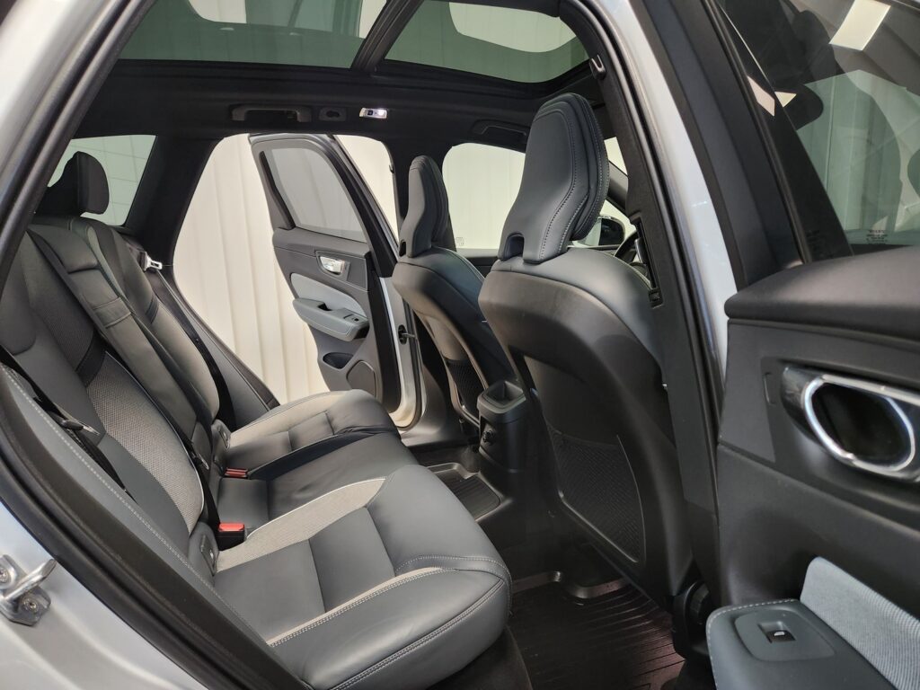 Volvo XC60, image 9