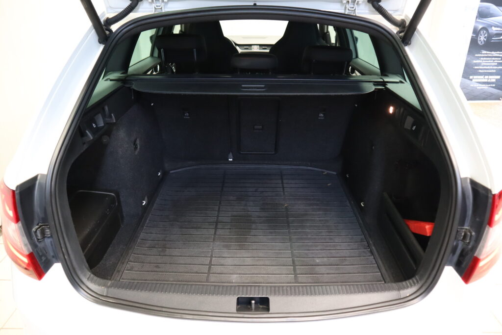 Skoda Octavia, image 19