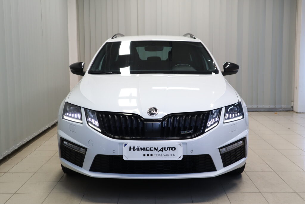 Skoda Octavia, image 3
