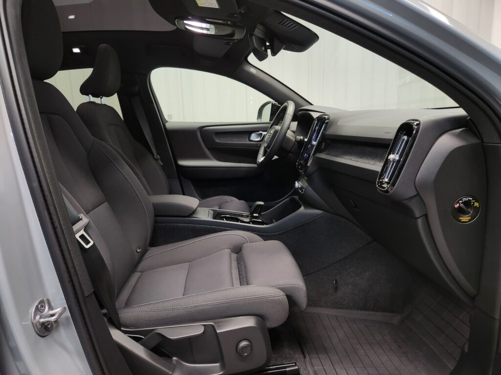 Volvo C40, image 9