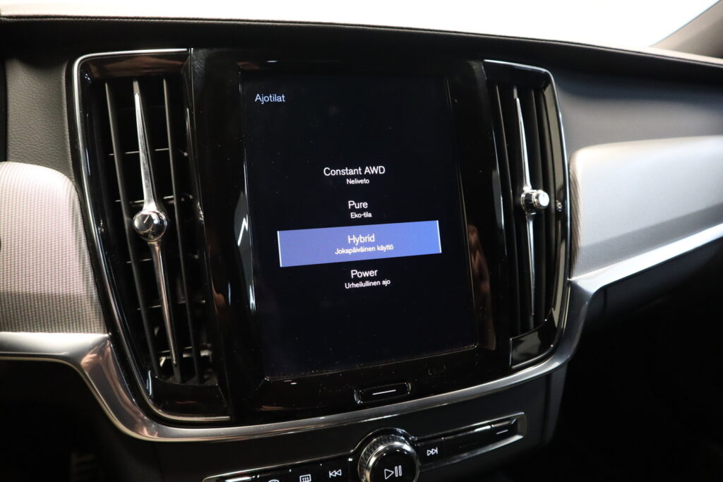 Volvo V90, image 12