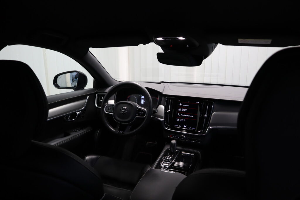 Volvo V90, image 18