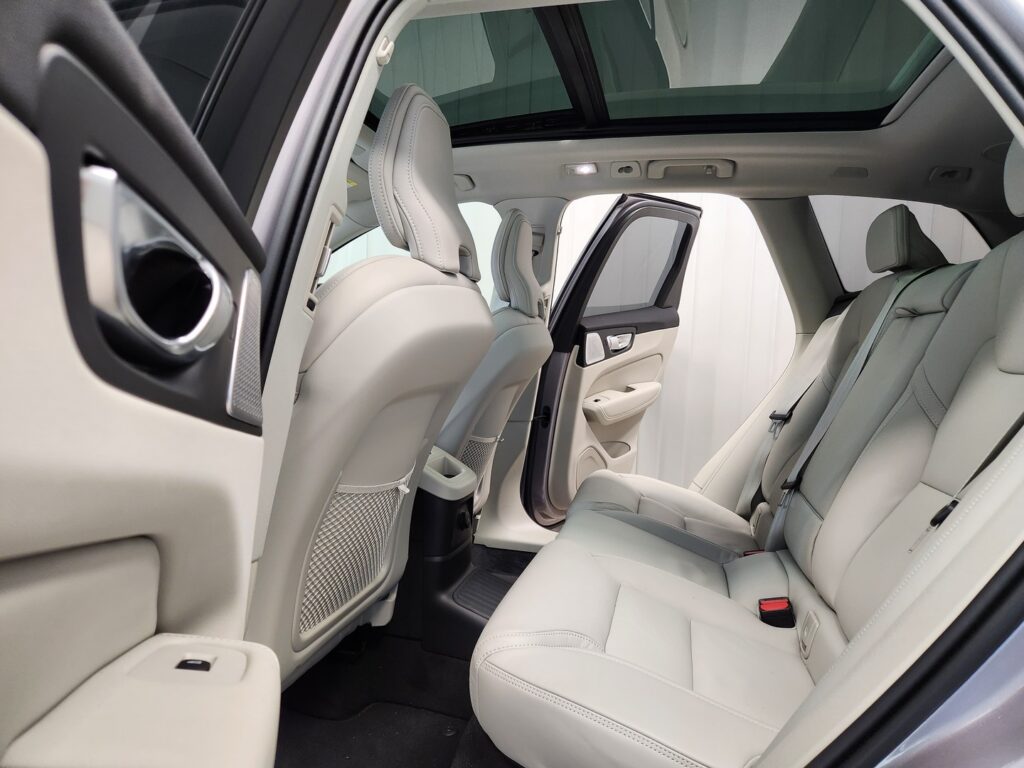 Volvo XC60, image 7