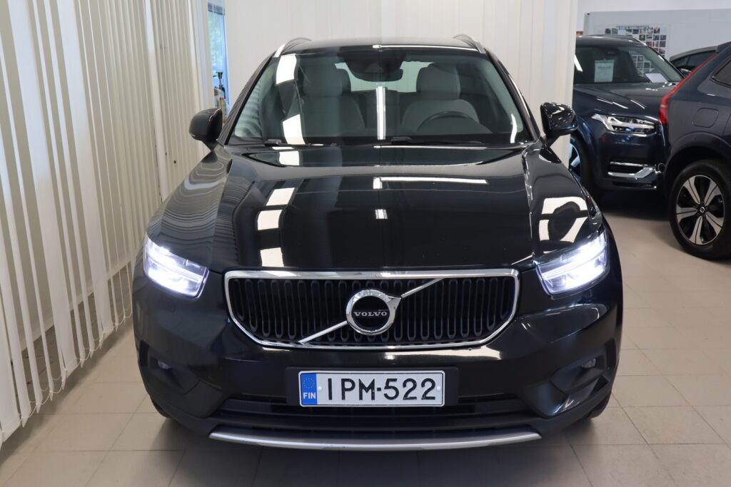 Volvo XC40, image 2