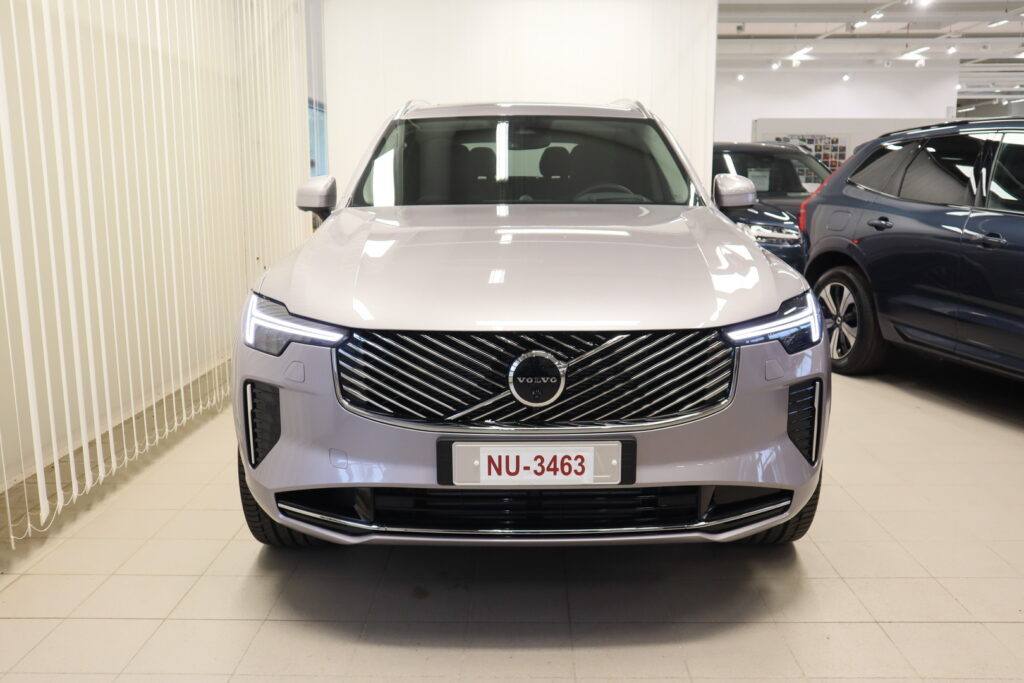 Volvo XC90, image 2