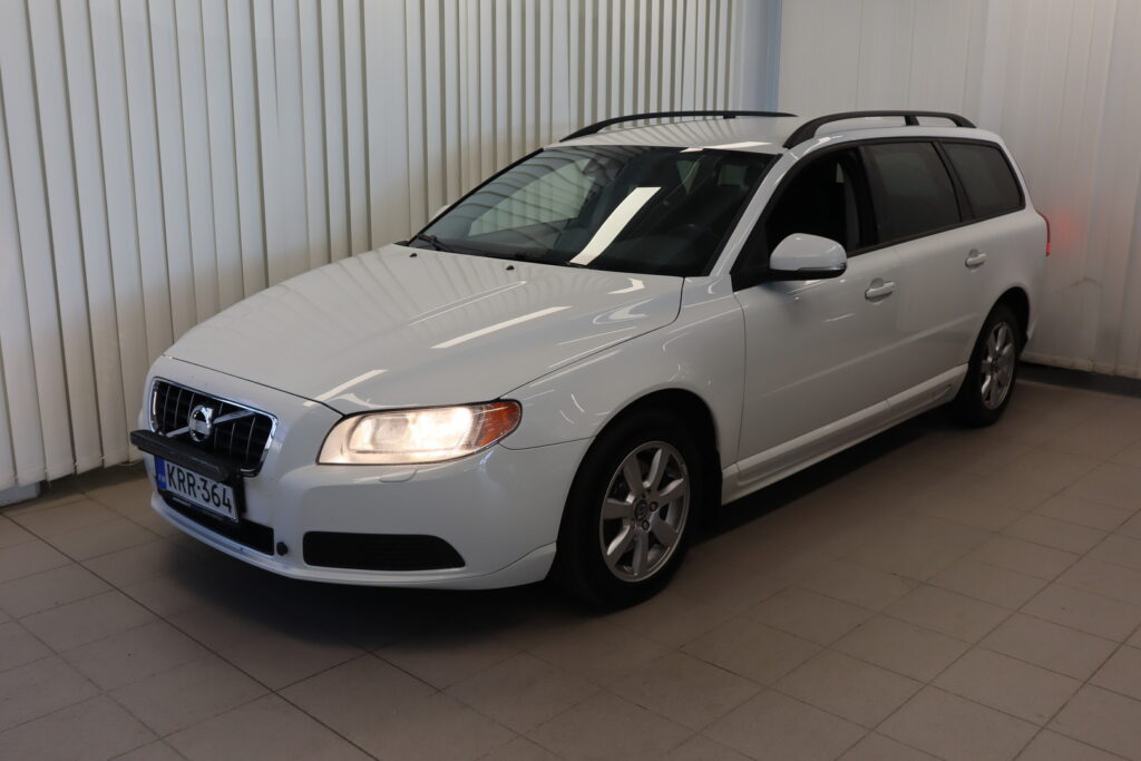 Volvo V70, image 1