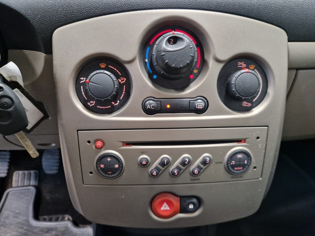 Renault Clio III, image 14