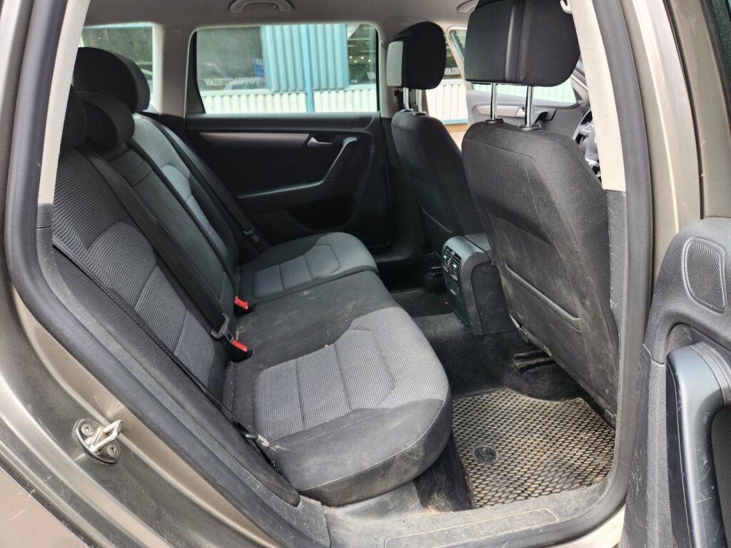 Volkswagen Passat, image 8