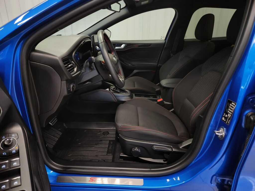 Ford Focus, image 6