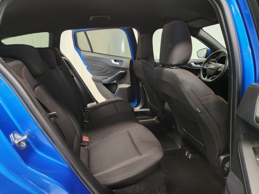 Ford Focus, image 8