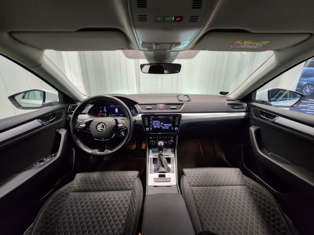 Skoda Superb, image 10