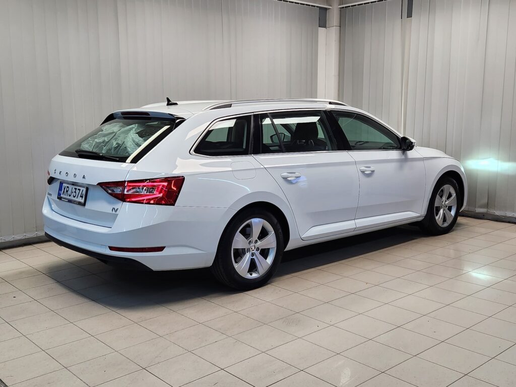 Skoda Superb, image 5