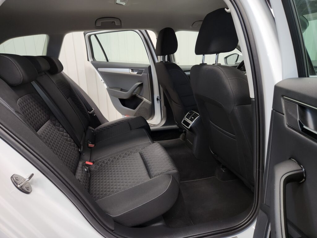 Skoda Superb, image 8