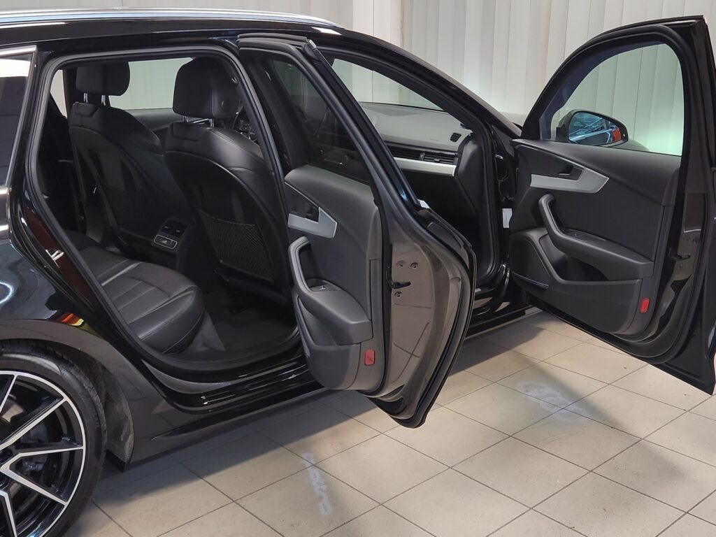 Audi A4, image 14