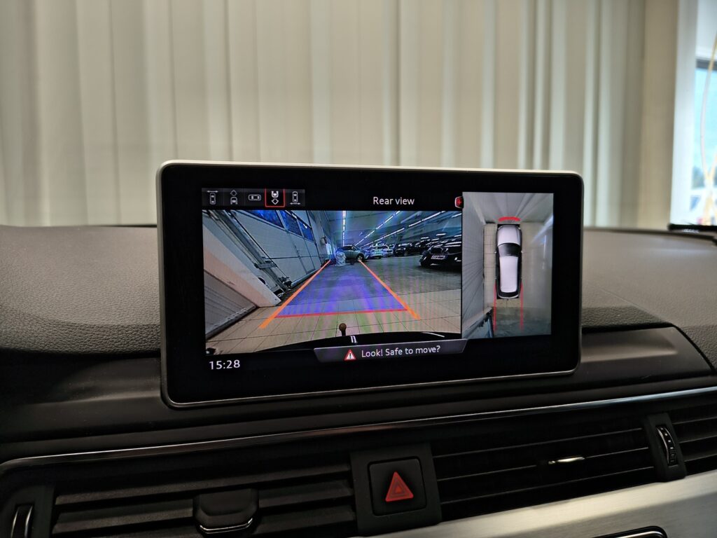 Audi A4, image 16