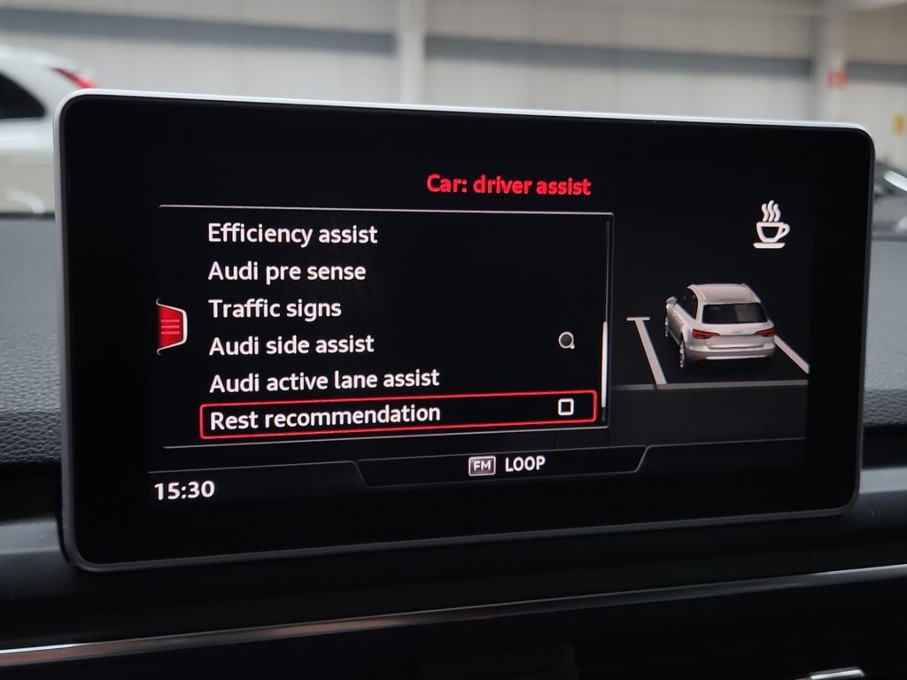 Audi A4, image 19