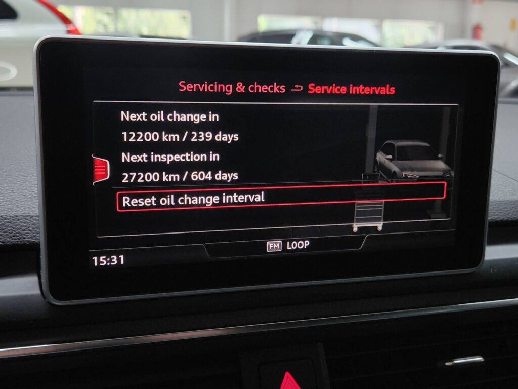 Audi A4, image 20