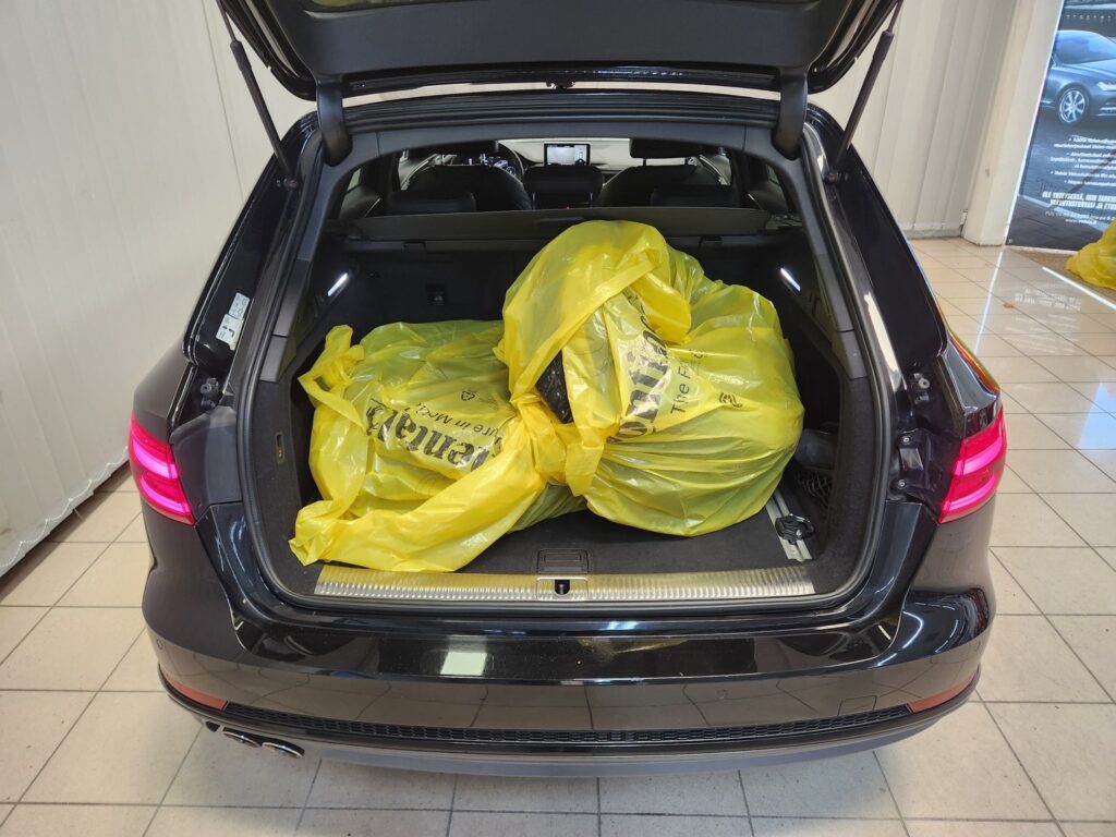 Audi A4, image 21