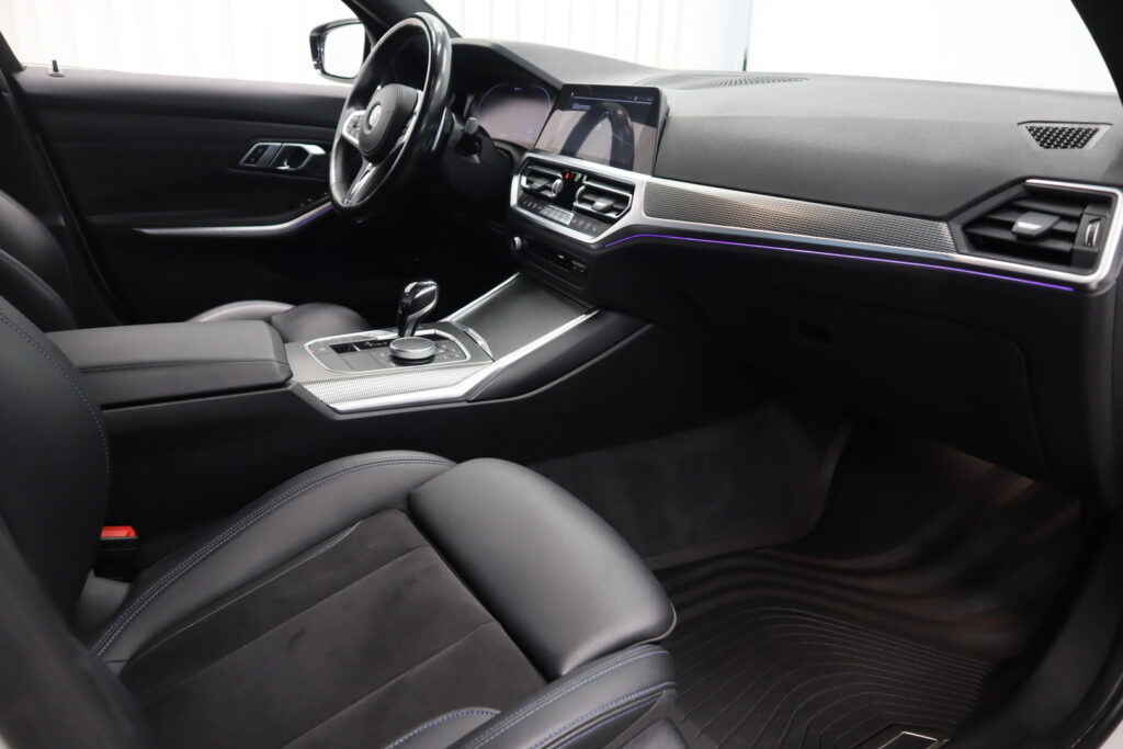 BMW 330, image 10