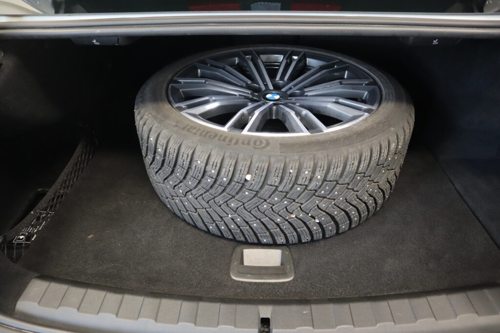 BMW 330, image 18