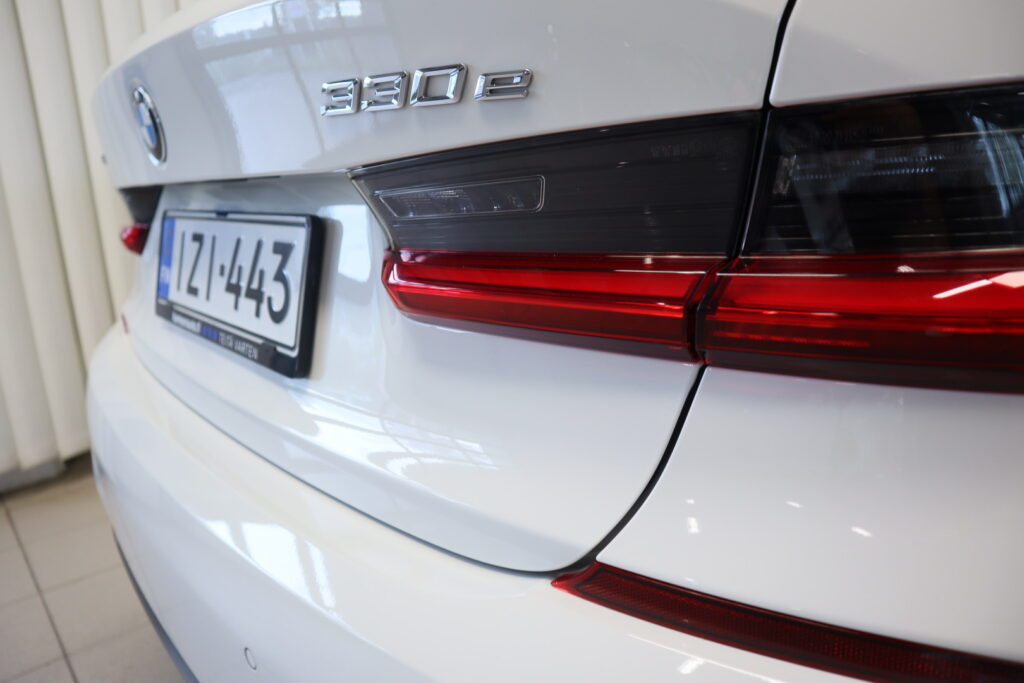 BMW 330, image 20