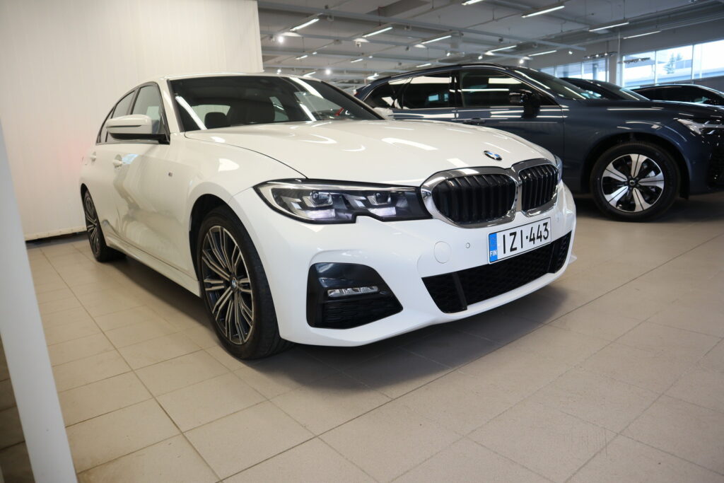 BMW 330, image 3