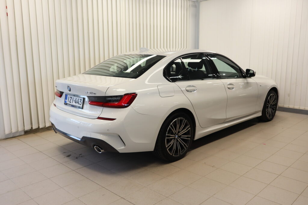 BMW 330, image 4