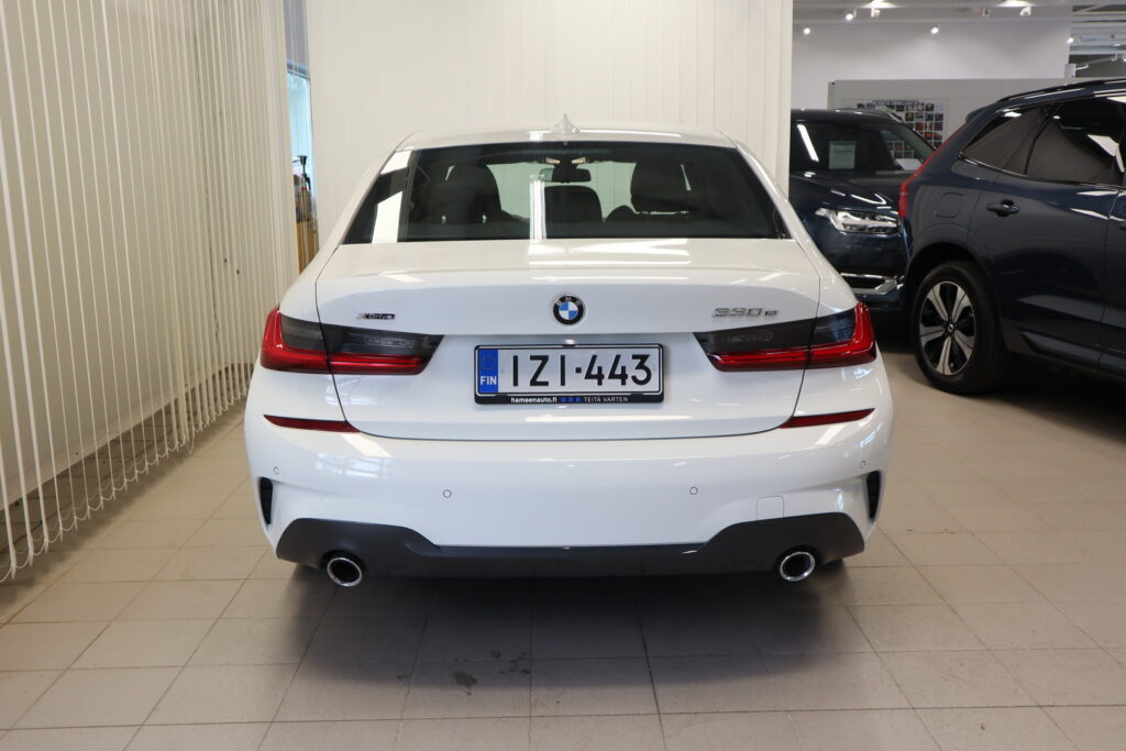 BMW 330, image 5