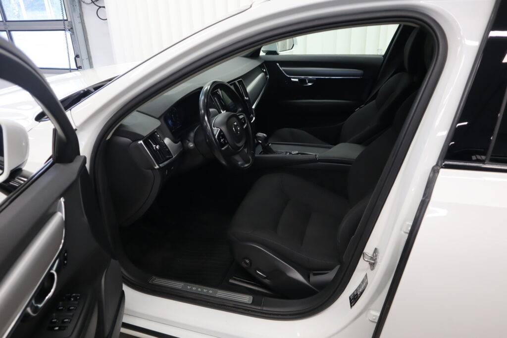 Volvo V90, image 11