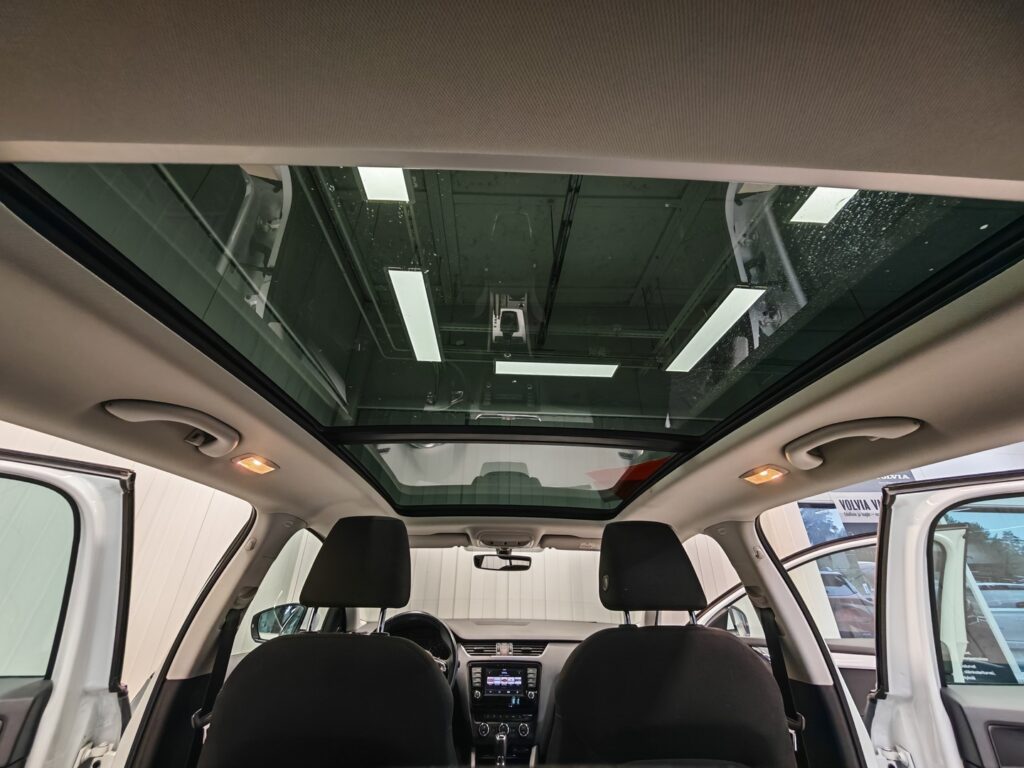 Skoda Octavia, image 17