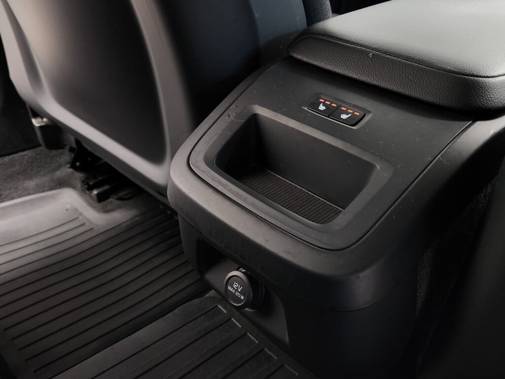 Volvo V60, image 18