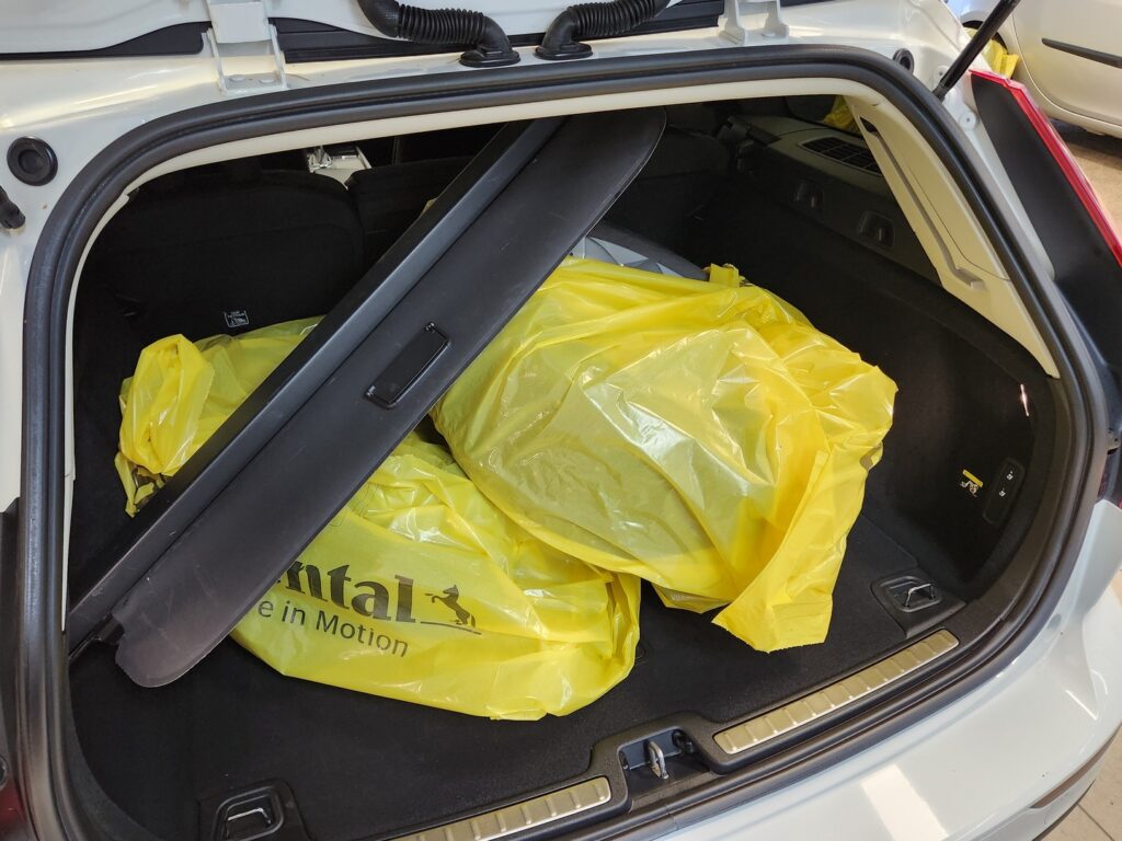 Volvo V60, image 19