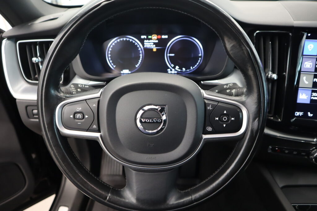 Volvo XC60, image 12