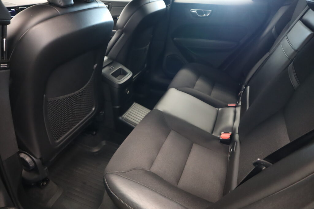 Volvo XC60, image 9