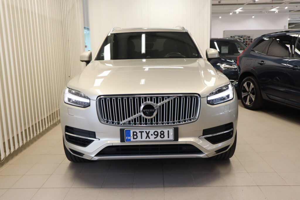 Volvo XC90, image 2