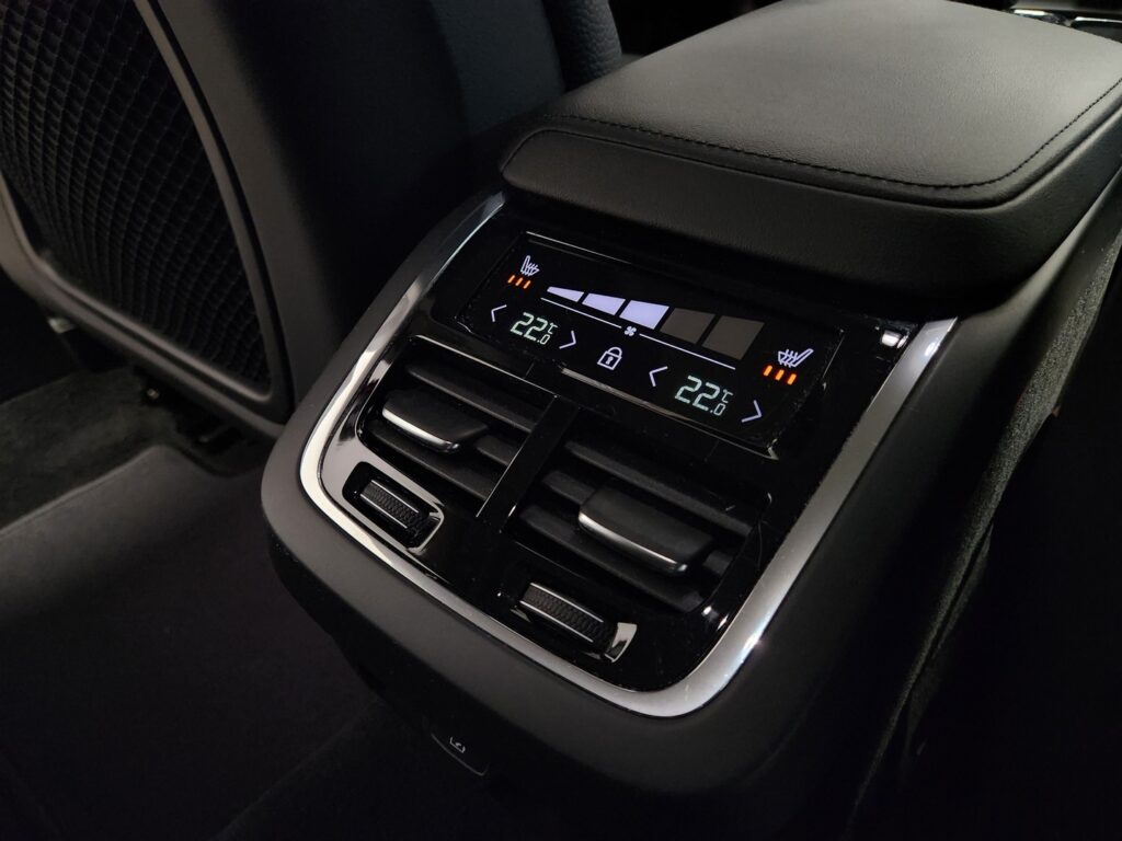 Volvo V60, image 19