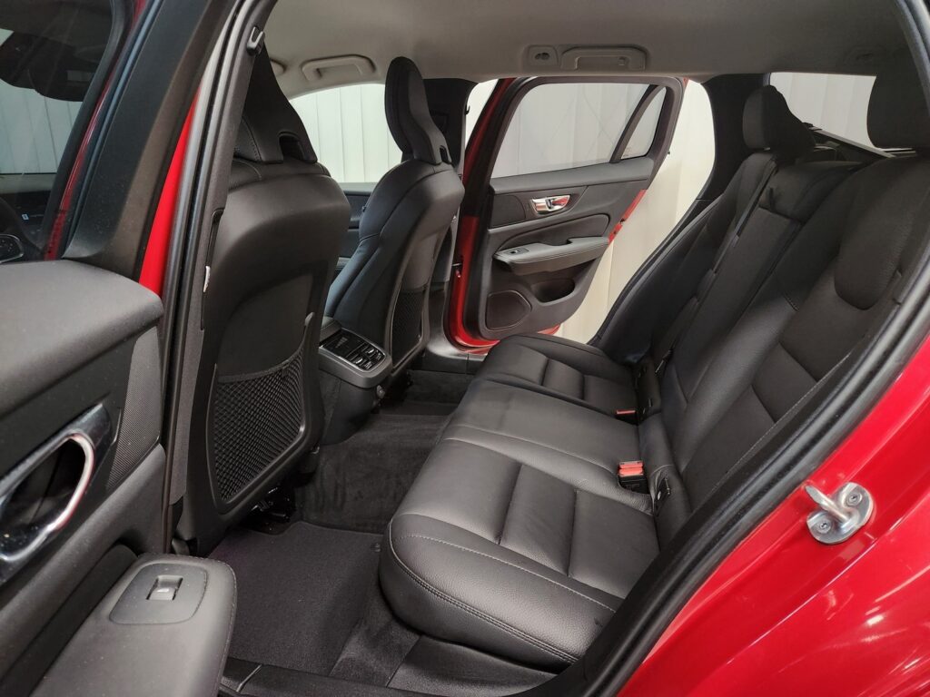 Volvo V60, image 7